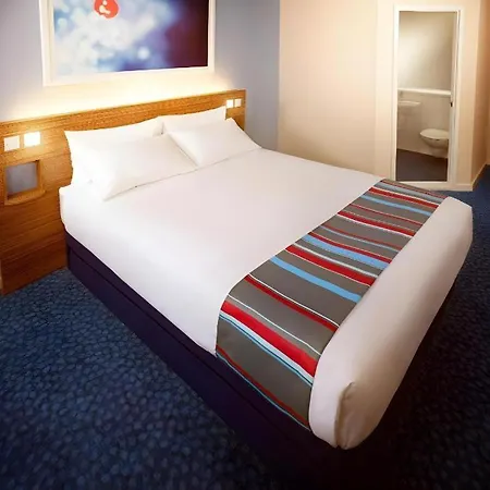 Travelodge Edinburgh Dreghorn-3