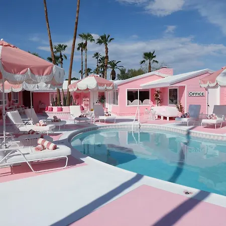 Trixie Motel-2
