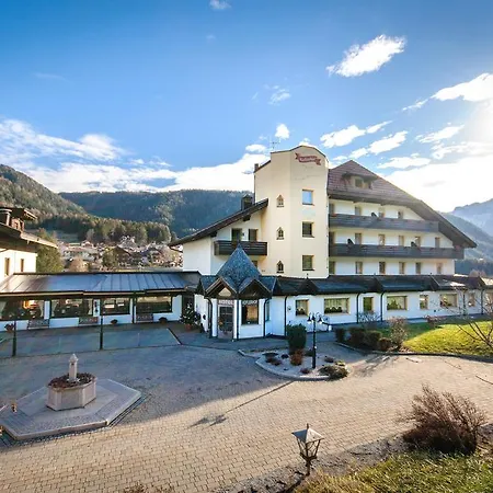 Smy Koflerhof Wellness & Spa Dolomiti-3