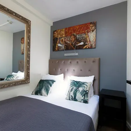 Quentin Museum Square Hotel-2