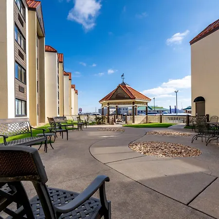 Lodge Of The Ozarks-2