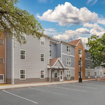 Mainstay Suites-3