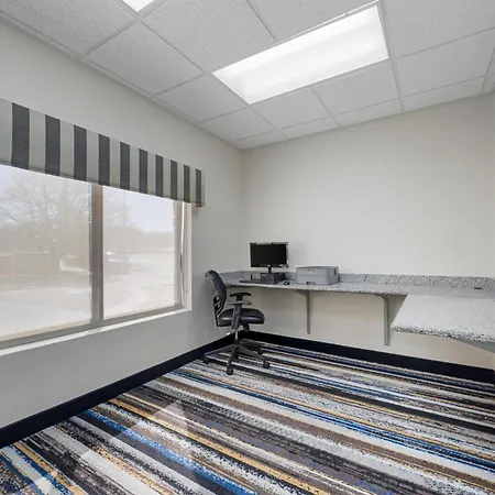 Best Western Plus Austin Airport Inn & Suites-3