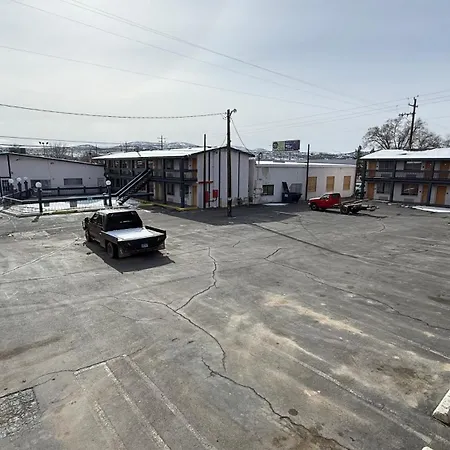 Thunderbird Motel-2