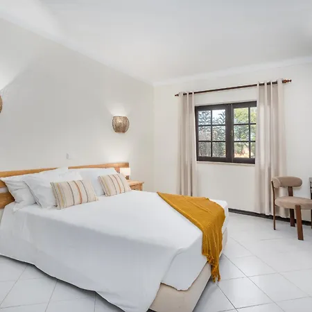 Colina Village-2