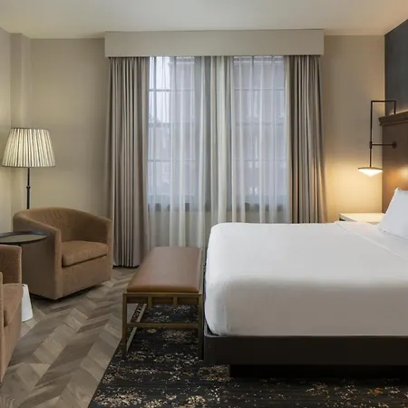 Hampton Inn & Suites Birmingham-Downtown-Tutwiler-3
