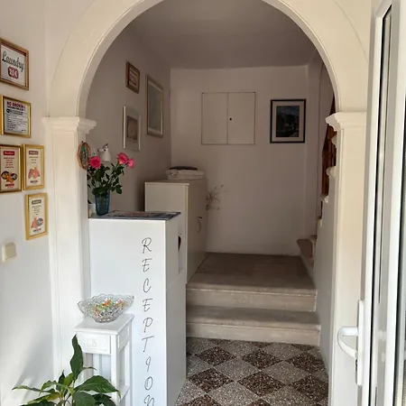 Guest House Libertas-2