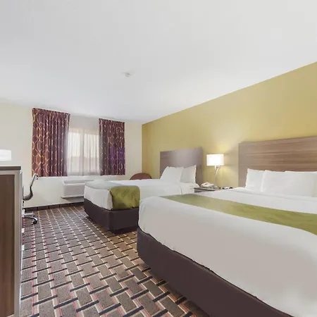 Quality Inn Lincoln Cornhusker-3
