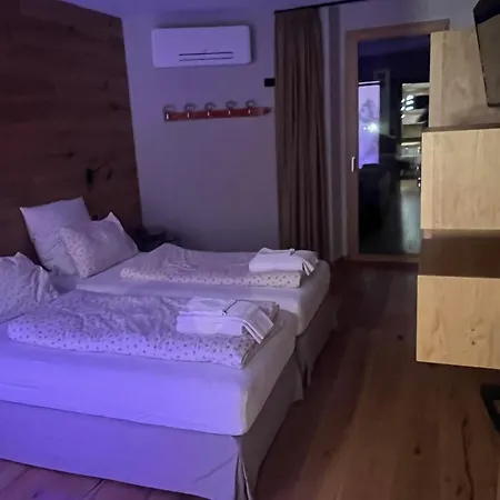 Hotel Henriette-2