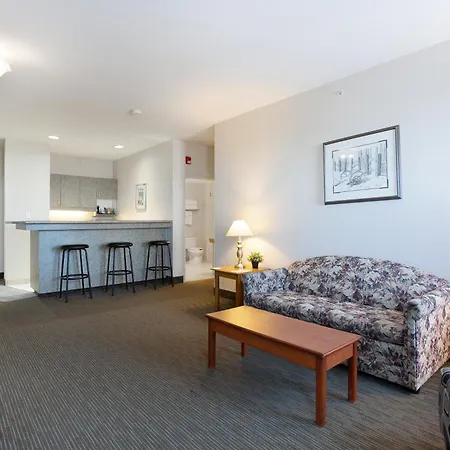 Lakeview Inns & Suites - Okotoks-3