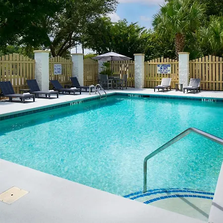 Holiday Inn Express Hotel & Suites Bluffton At Hilton Head Area By Ihg-3