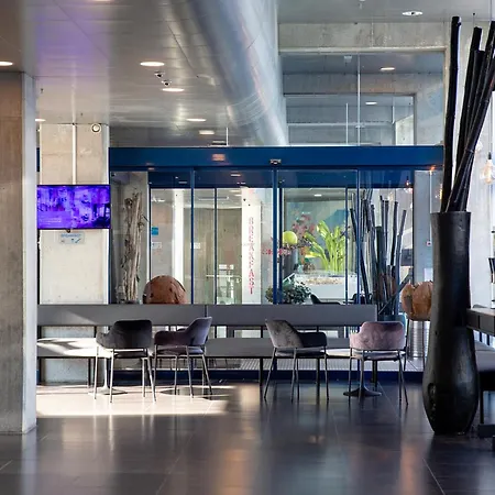 Cabinn Metro-2