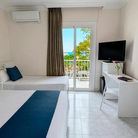Hotel Medium Claramar-3
