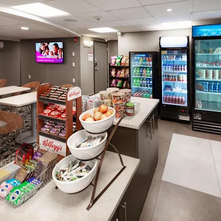 Coast Calgary Downtown Hotel & Suites By Apa-2