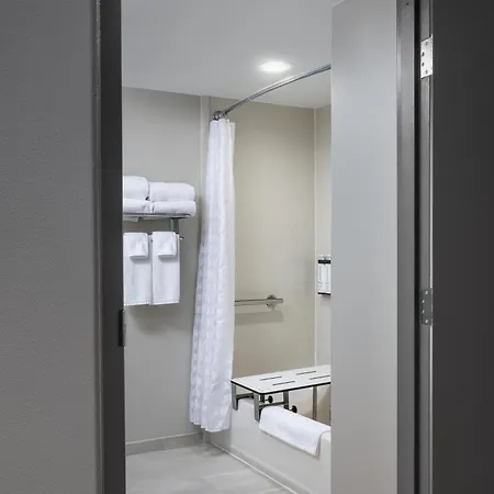Hyatt Place Charlotte Airport/Lake Pointe-2