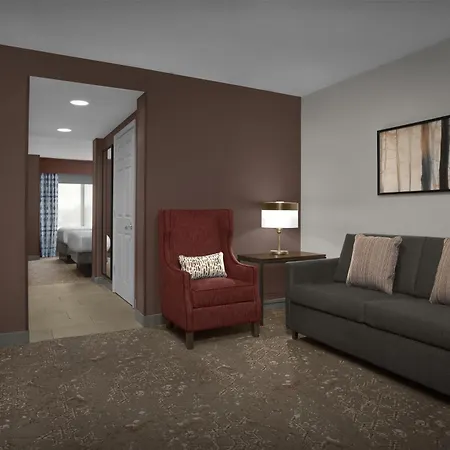 Hilton Garden Inn Westbury-3