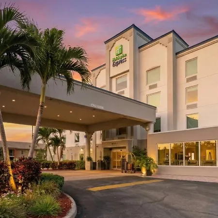 Holiday Inn Express Hotel & Suites Cocoa Beach By Ihg-2