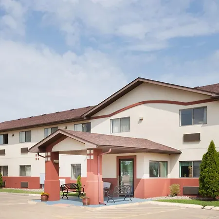 Super 8 By Wyndham Washington/Peoria Area-3