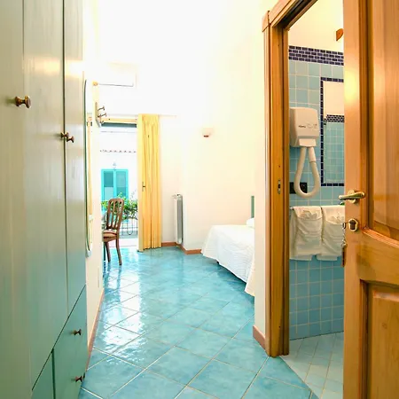 Hotel Pineta-3