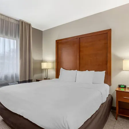 Comfort Suites Brenham-2