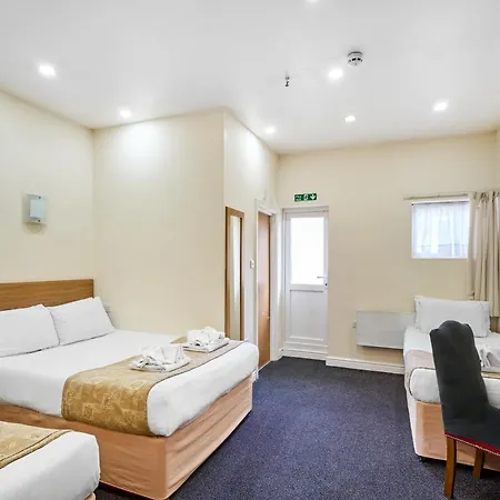 Britannia Inn Hotel-2