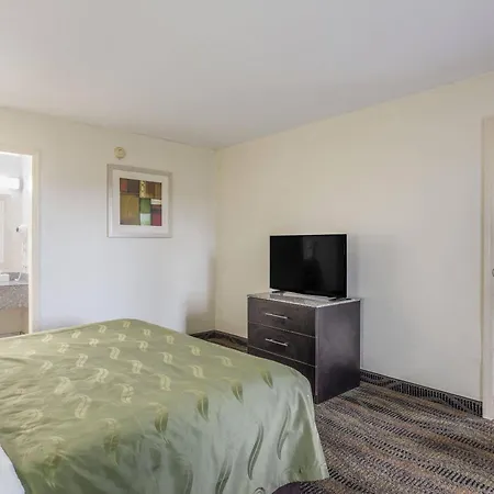 Quality Inn & Suites Conference Center Thomasville-2