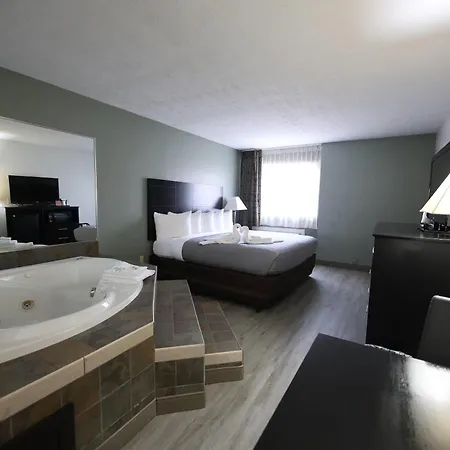Quality Inn & Suites Mattoon South-2