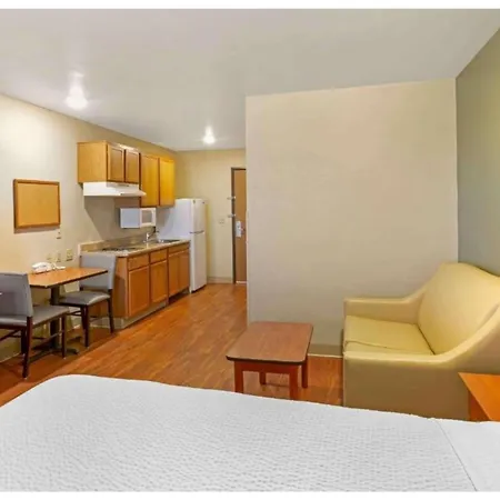 Studio 6 Extended Stay Birmingham Pelham Al-3