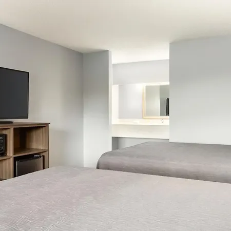 Home Inn & Suites-3
