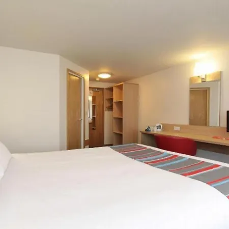 Travelodge Eastleigh Central-2
