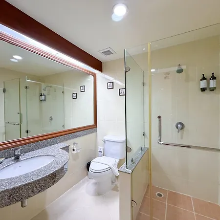 Pinnacle Lumpini Park Hotel-2