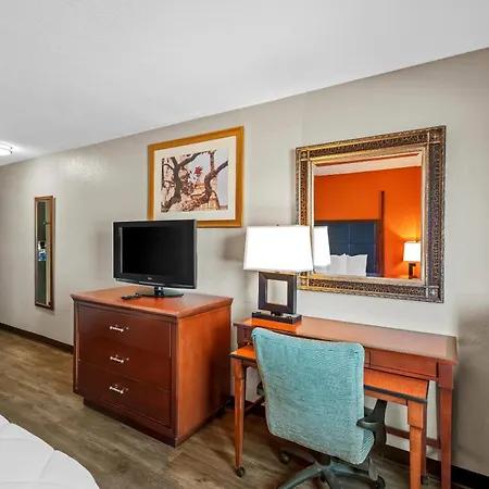 Rodeway Inn-2