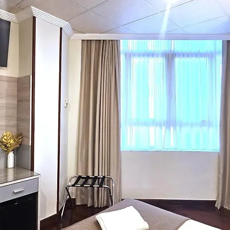 Hotel Nueva Plaza-2