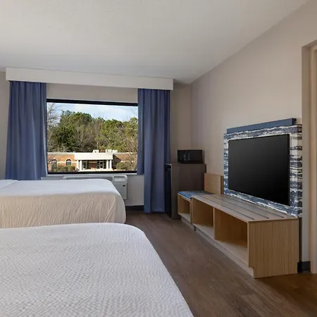 Lake Norman Inn And Suites-2