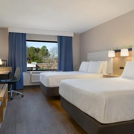 Lake Norman Inn And Suites-3