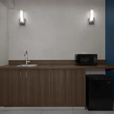 Holiday Inn Express Fargo - West Acres By Ihg-3