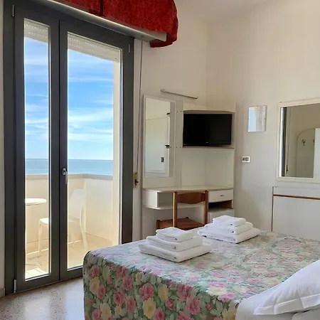 Hotel Columbia Frontemare-2
