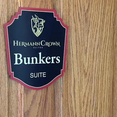 Hermann Crown Suites-3