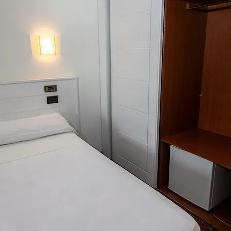 Hotel Chips Ferrol-3
