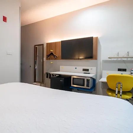 Microtel Inn & Suites By Wyndham Columbia-2