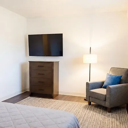 Intown Suites Extended Stay Louisville Ky - Preston Hwy-2