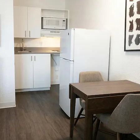 Intown Suites Extended Stay Louisville Ky - Preston Hwy-3