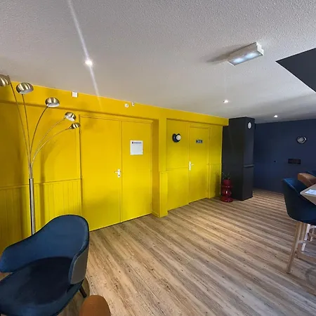 Hotel Ibis Autun-3
