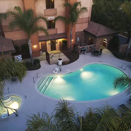 Hampton Inn & Suites Temecula-3