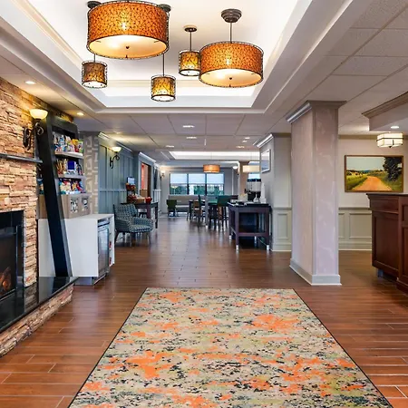 Hampton Inn South Hill-2