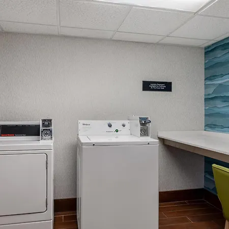 Hampton Inn South Hill-3