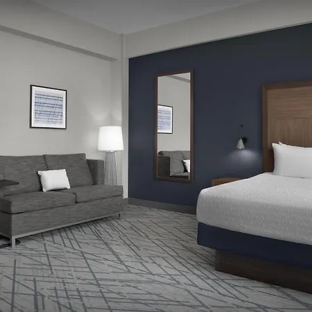 Hampton Inn Indianapolis Downtown Across From Circle Centre-3