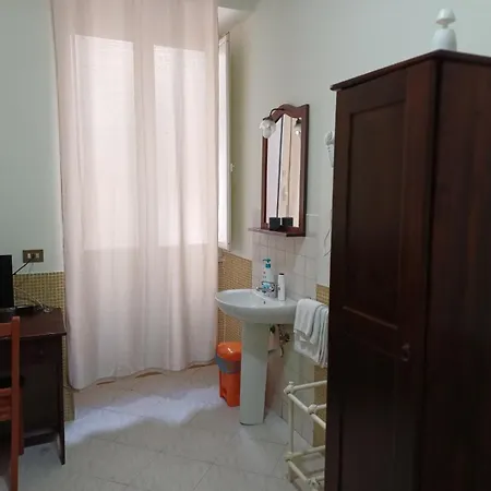 Hotel Vittorio Veneto Napoli-3