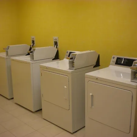 Hampton Inn & Suites Cincinnati / Uptown - University Area-3