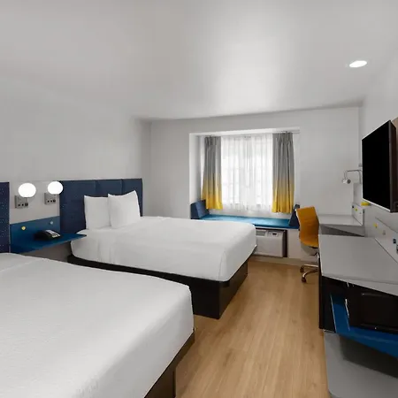 Microtel Inn And Suites Baton Rouge Airport-3